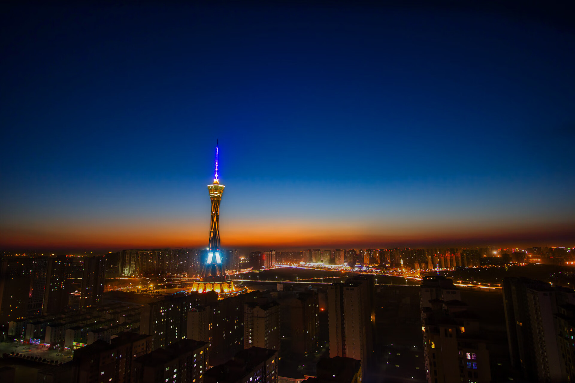 爱游戏全站app注册-LPL夏季赛总决赛：EDG能否捍卫统治，RNG能否涅槃重生？，英雄联盟edg夏季赛