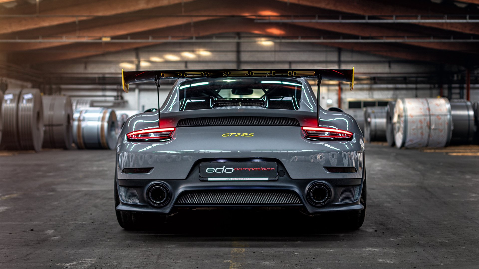 爱游戏娱乐平台-_倒数第二轮：悬念迭起，冠军归属未定_，倒数第二上场叫什么