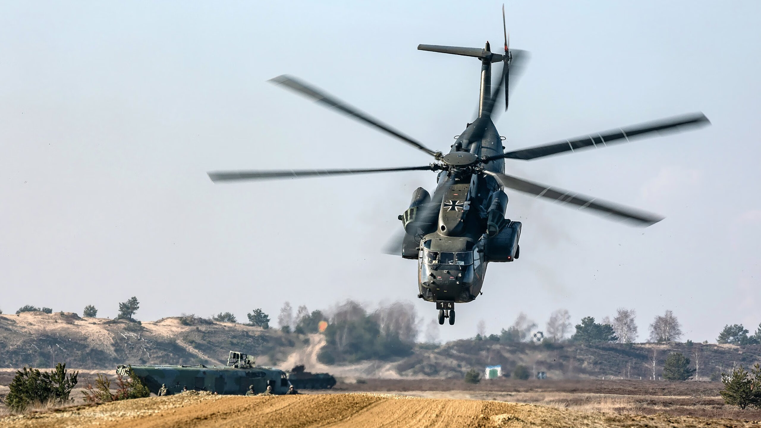 爱爱游戏-《CS_GO线上争霸赛，冠军悬念激烈角逐》，cs线上竞技平台